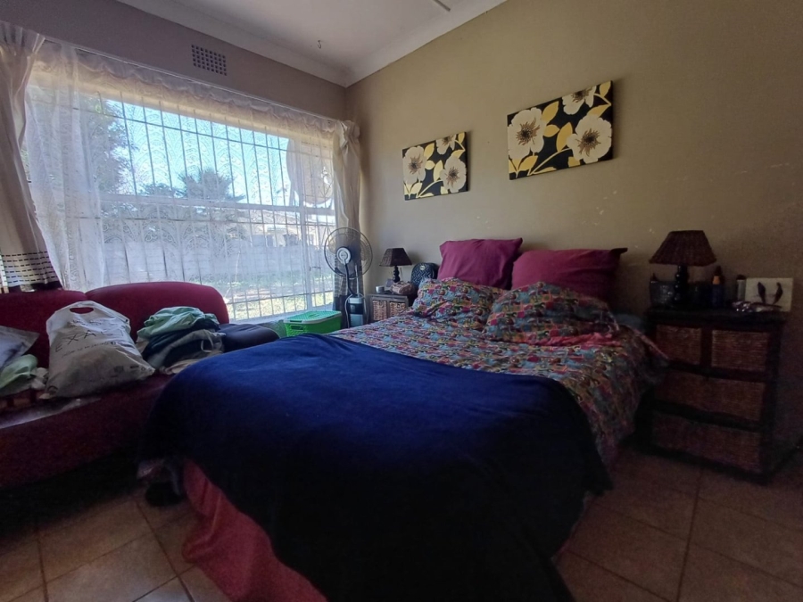 3 Bedroom Property for Sale in Roosheuwel Ext 2 North West